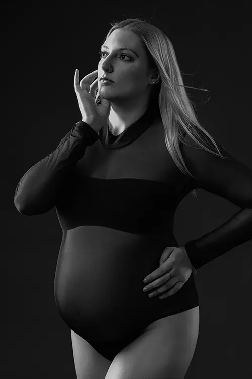 femme-enceinte-photo-studio-pont-saint-martin