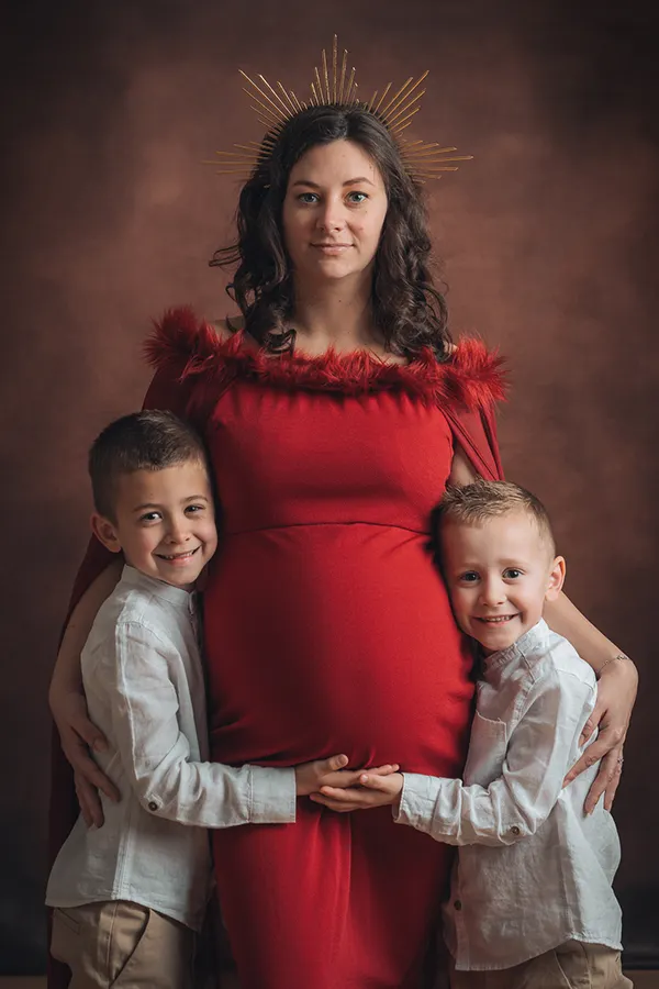 seance-famille-grossesse-studio